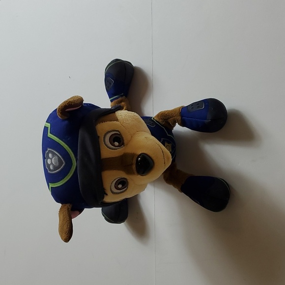 Paw Patrol stuffed chase doll - Picture 5 of 5